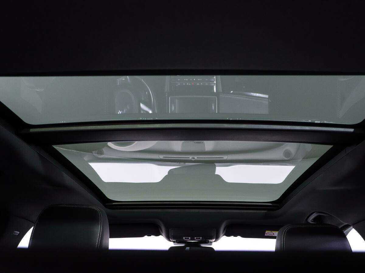 Jaguar F-Pace с пробегом — 2016 год. Фото: #16