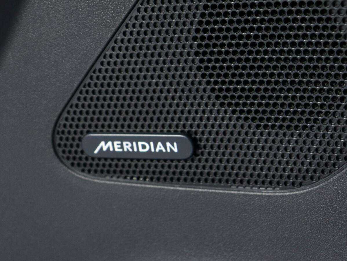 Jaguar F-Pace с пробегом — 2016 год. Фото: #21