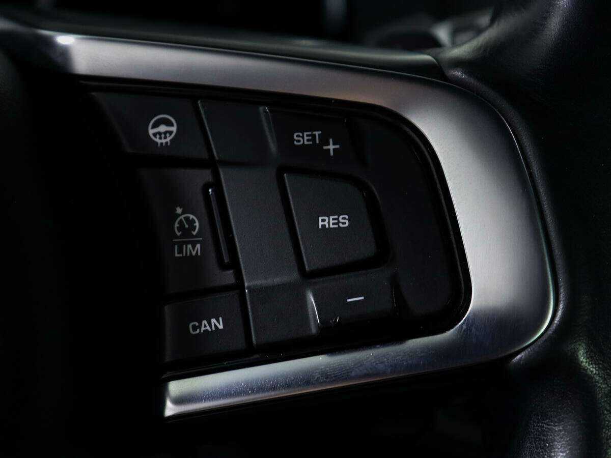 Jaguar F-Pace с пробегом — 2016 год. Фото: #22