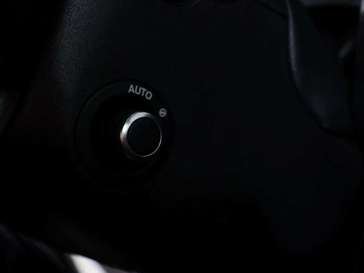 Jaguar F-Pace с пробегом — 2016 год. Фото: #25