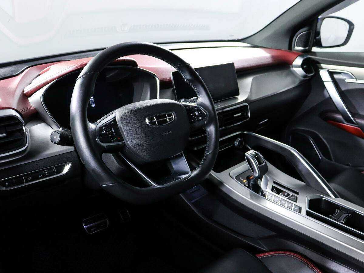 Geely Coolray с пробегом — 2021 год. Фото: #13