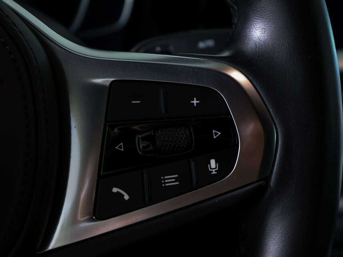 BMW 3 серии с пробегом — 2020 год. Фото: #20