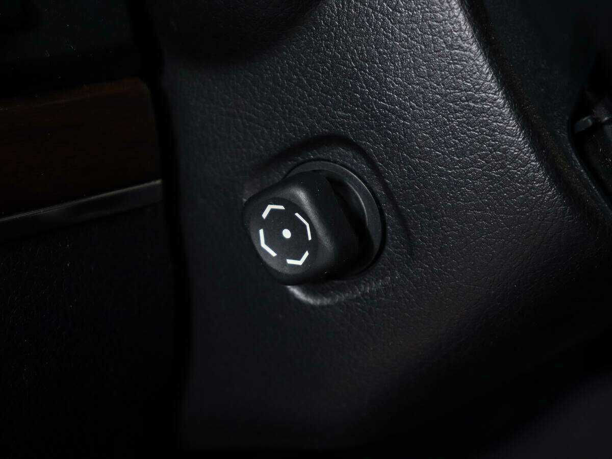 Toyota Land Cruiser с пробегом — 2017 год. Фото: #15