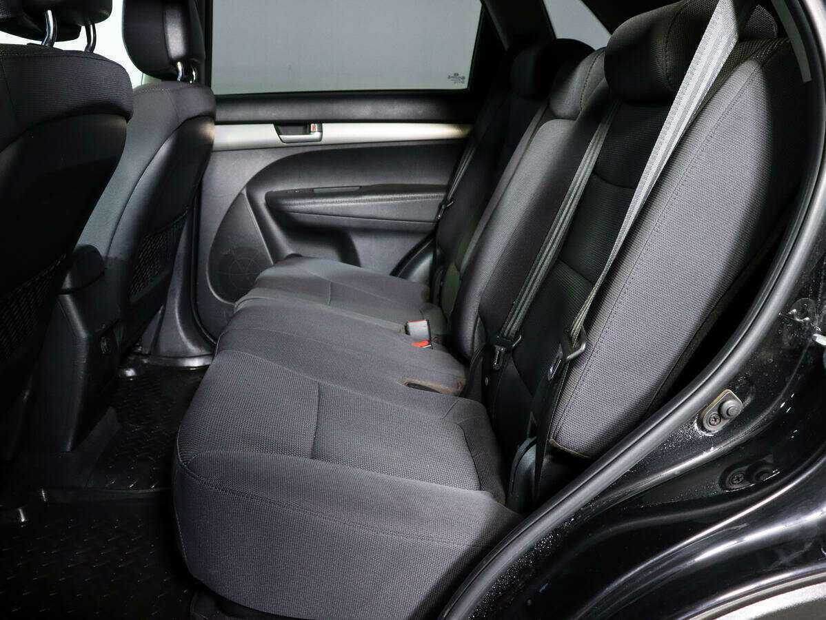 Kia Sorento с пробегом — 2011 год. Фото: #6