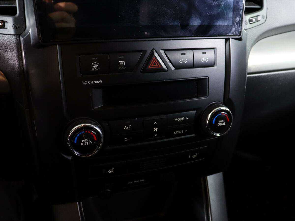 Kia Sorento с пробегом — 2011 год. Фото: #15