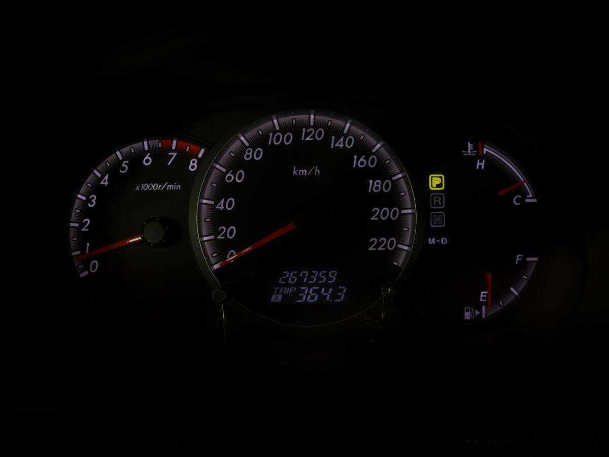 Mazda 5 с пробегом — 2008 год. Фото: #10