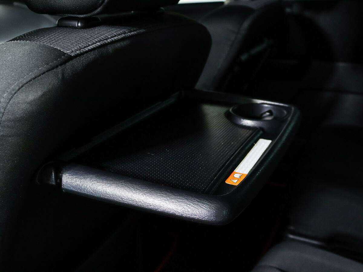 Mazda 5 с пробегом — 2008 год. Фото: #21