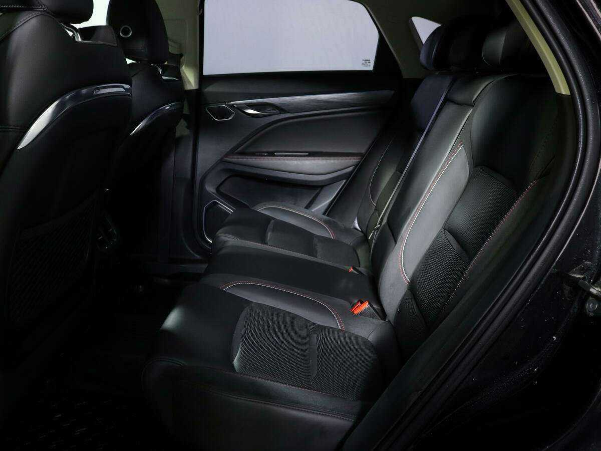 Geely Tugella с пробегом — 2021 год. Фото: #8