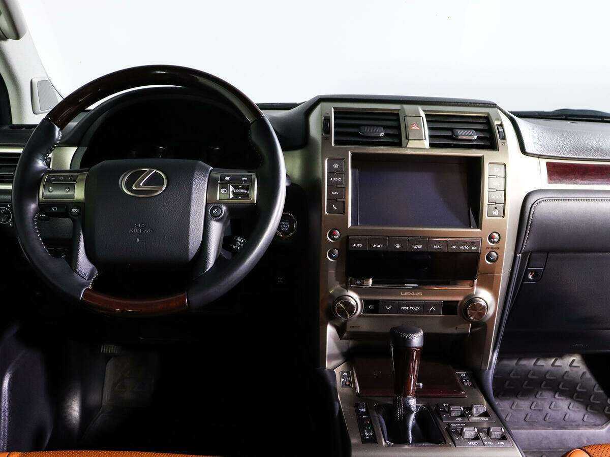 Lexus GX с пробегом — 2014 год. Фото: #10