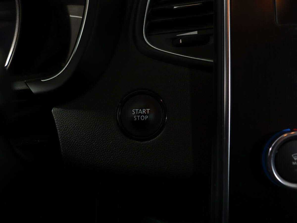 Renault Scenic с пробегом — 2019 год. Фото: #18