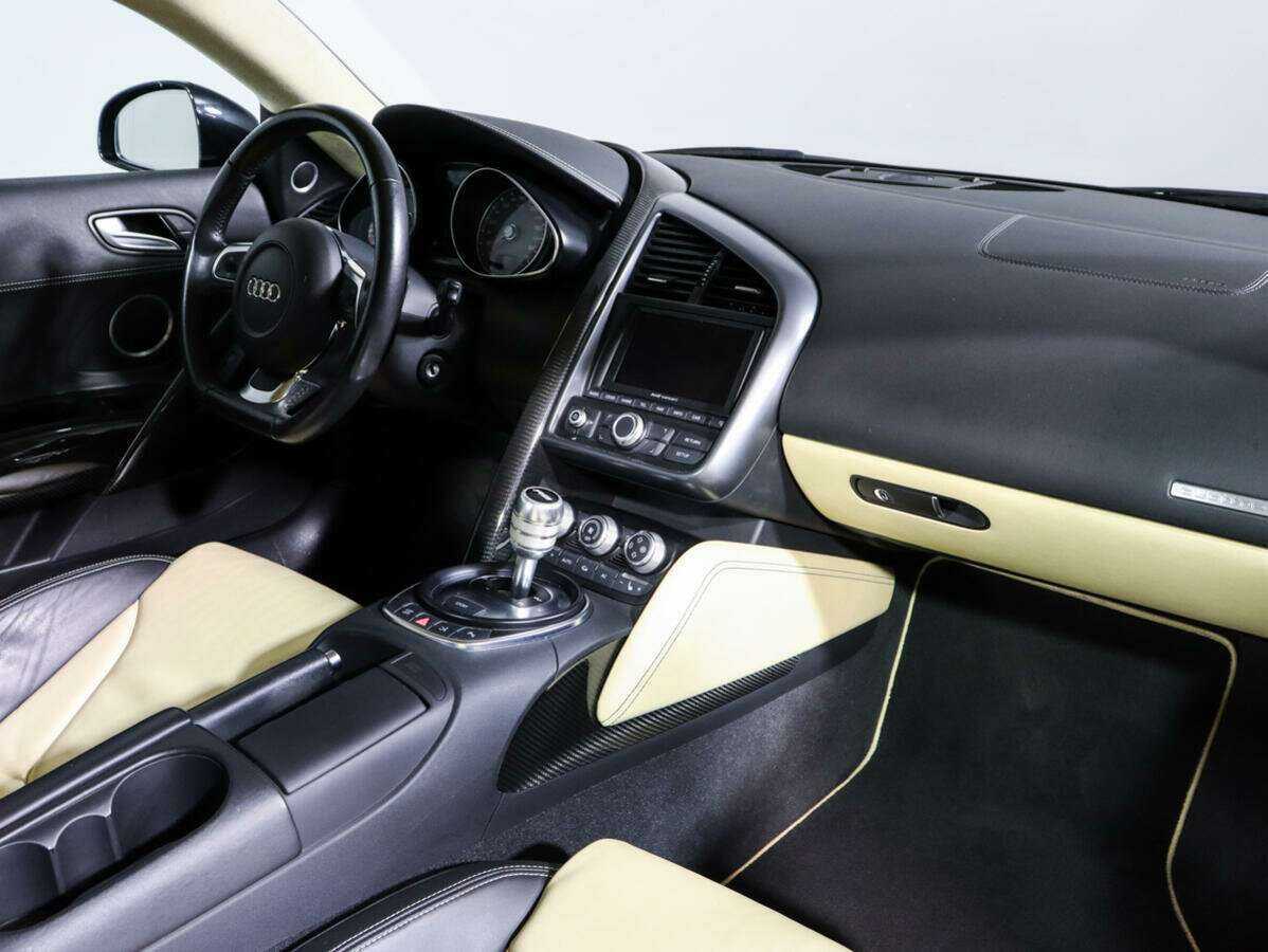 Audi R8 с пробегом — 2008 год. Фото: #8