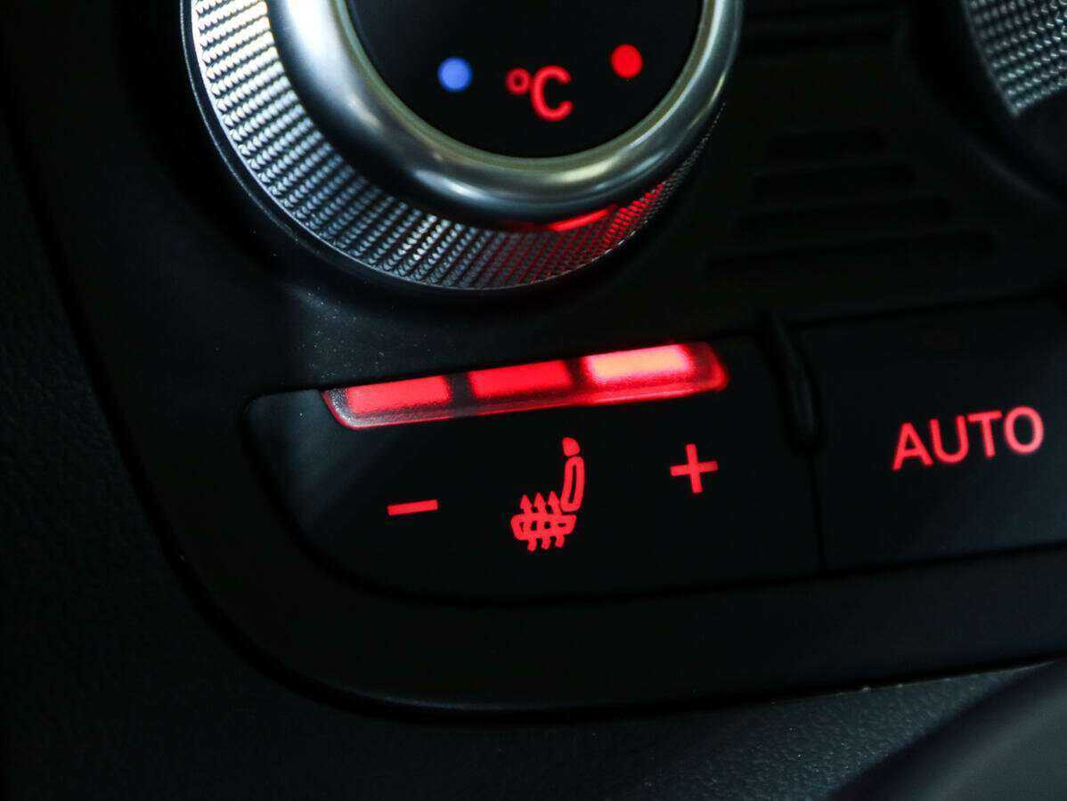 Audi R8 с пробегом — 2008 год. Фото: #20