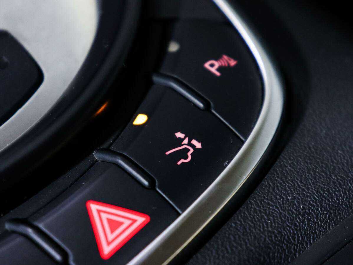 Audi R8 с пробегом — 2008 год. Фото: #21