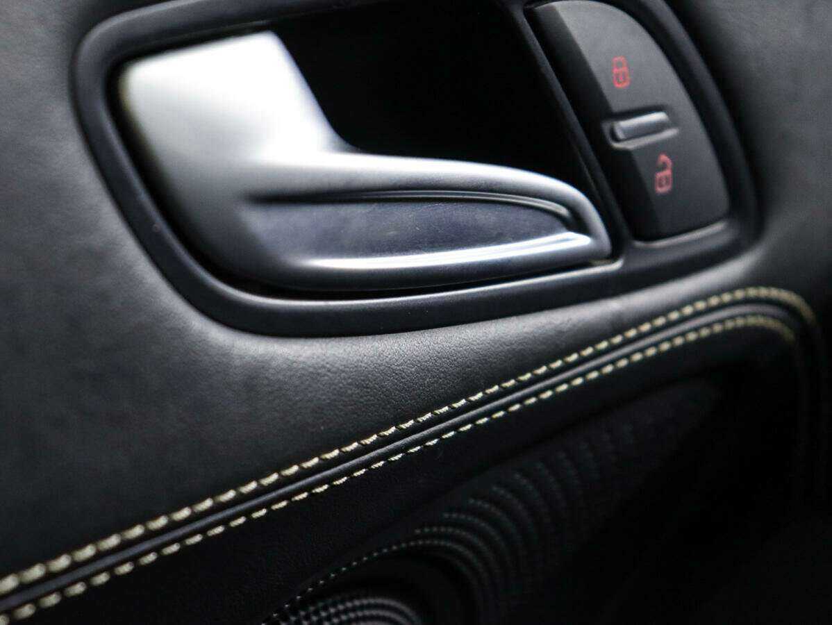 Audi R8 с пробегом — 2008 год. Фото: #25