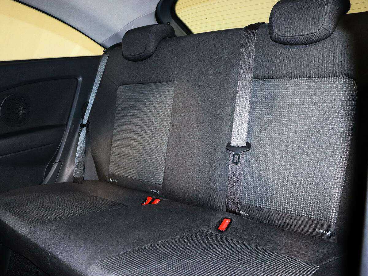 Opel Corsa с пробегом — 2012 год. Фото: #7