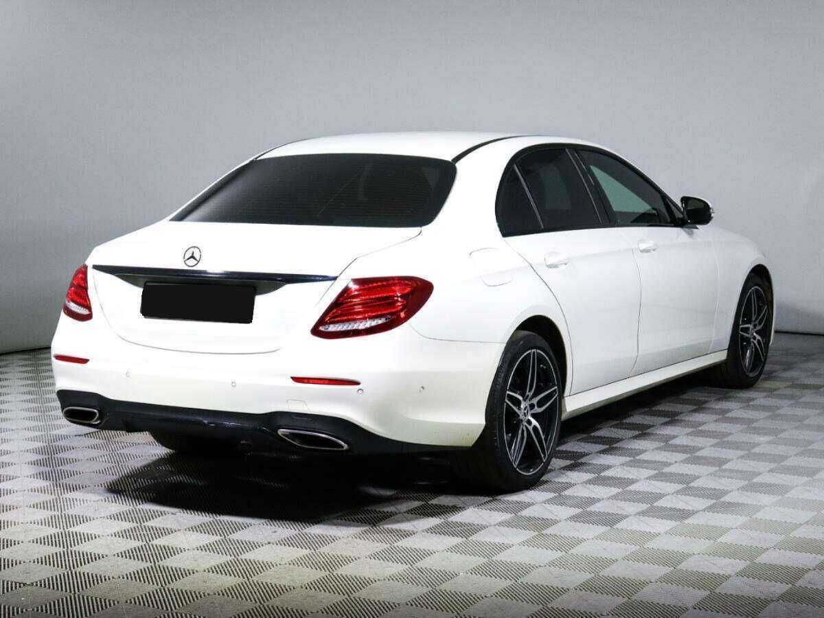 Mercedes-Benz E-Класс с пробегом — 2019 год. Фото: #3