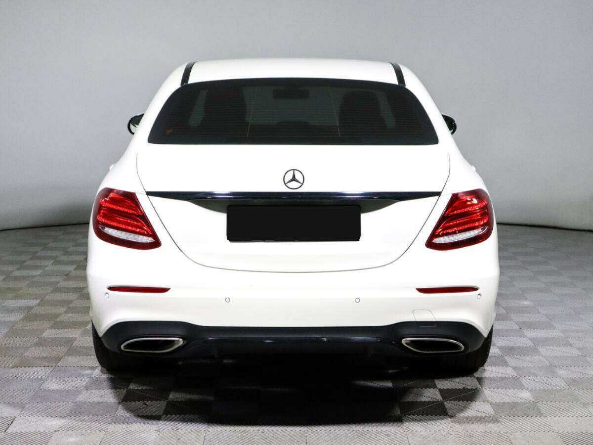 Mercedes-Benz E-Класс с пробегом — 2019 год. Фото: #4