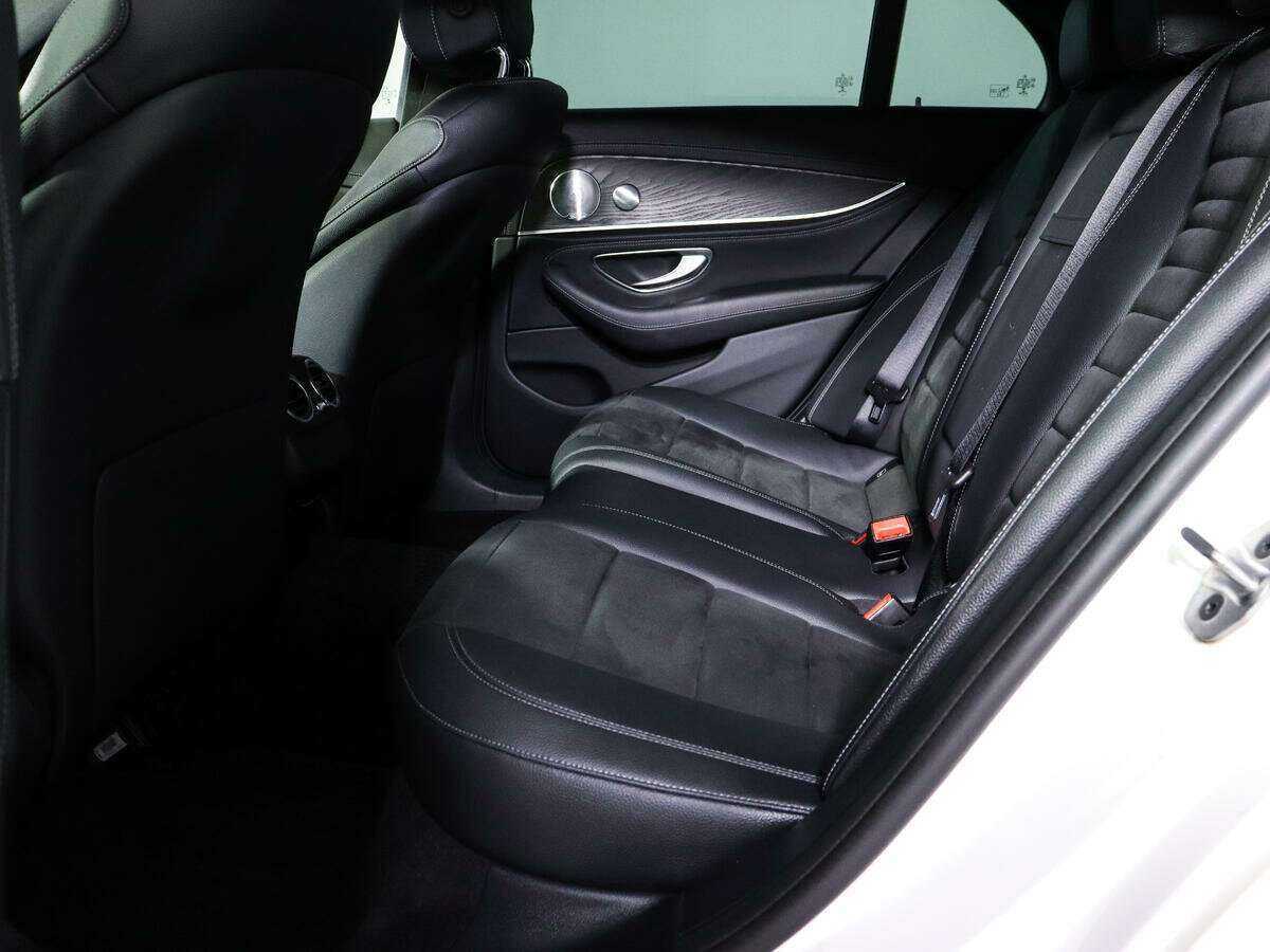 Mercedes-Benz E-Класс с пробегом — 2019 год. Фото: #7