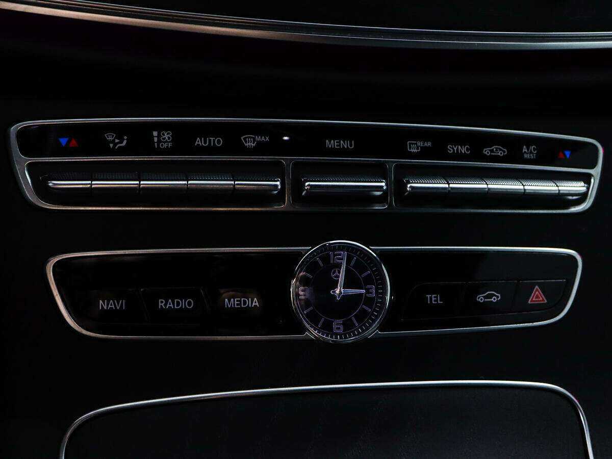 Mercedes-Benz E-Класс с пробегом — 2019 год. Фото: #14