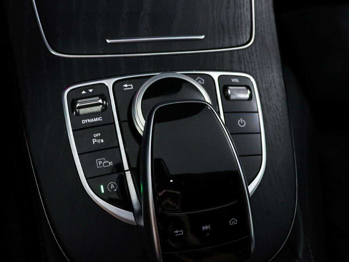 Mercedes-Benz E-Класс с пробегом — 2019 год. Фото: #15