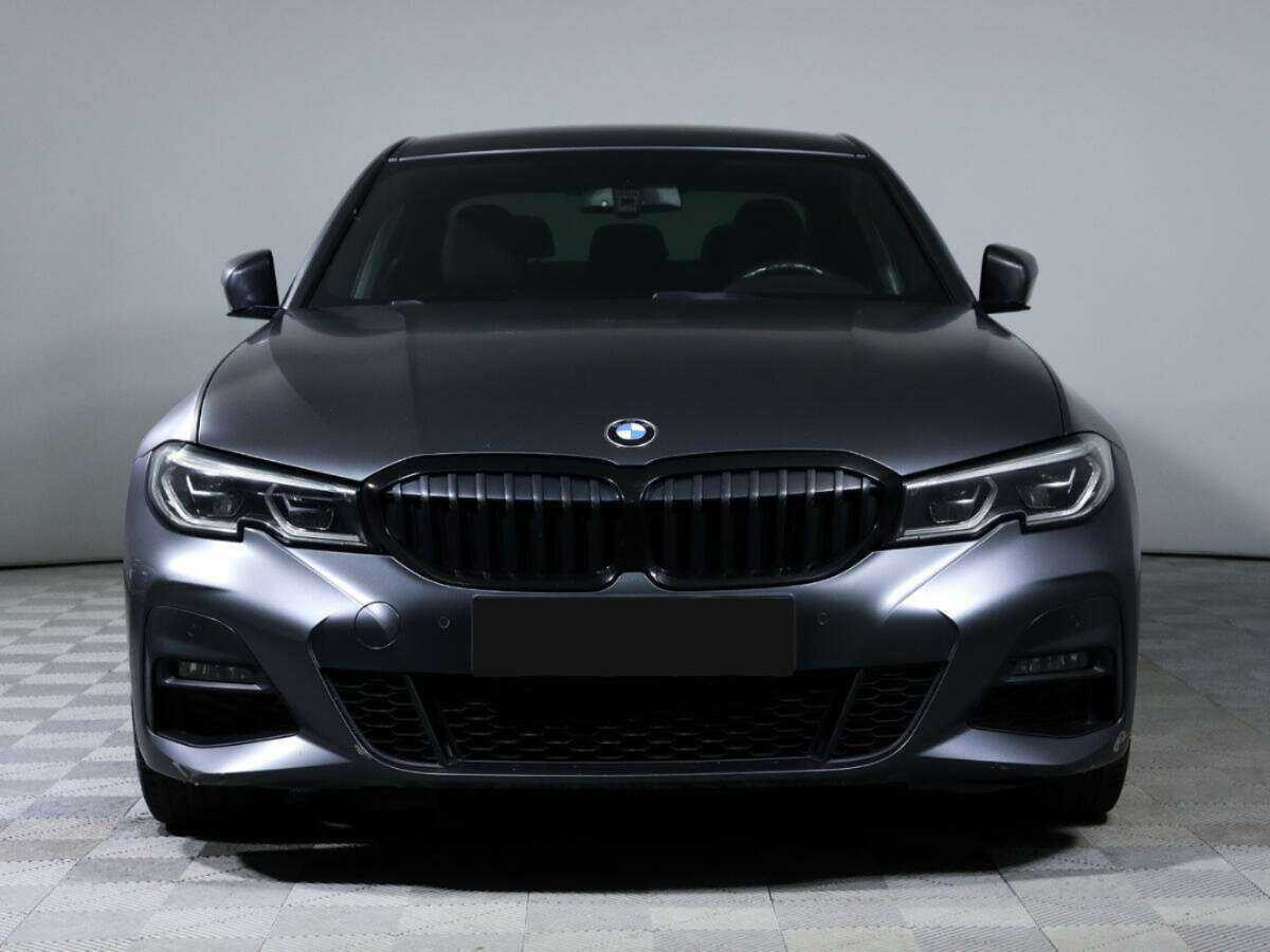 BMW 3 серии с пробегом — 2020 год. Фото: #1