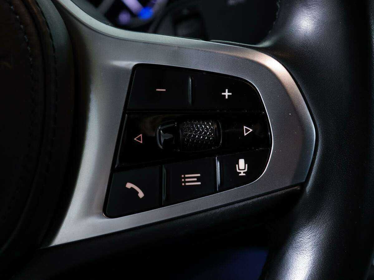 BMW 3 серии с пробегом — 2020 год. Фото: #2