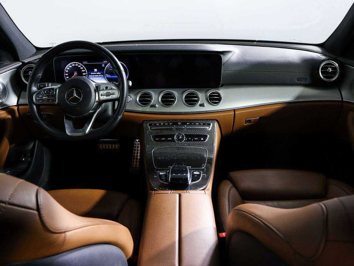 Mercedes-Benz E-Класс с пробегом — 2019 год. Фото: #11