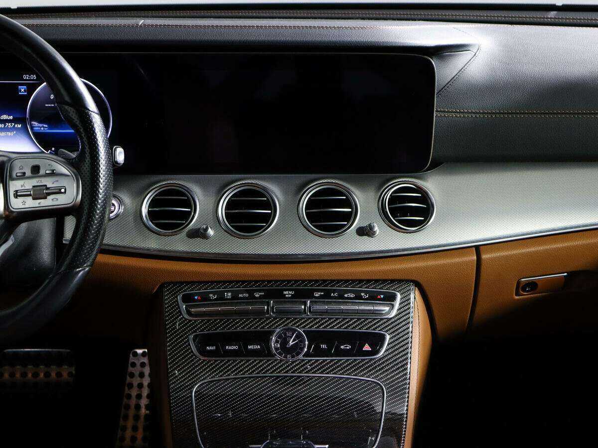 Mercedes-Benz E-Класс с пробегом — 2019 год. Фото: #12