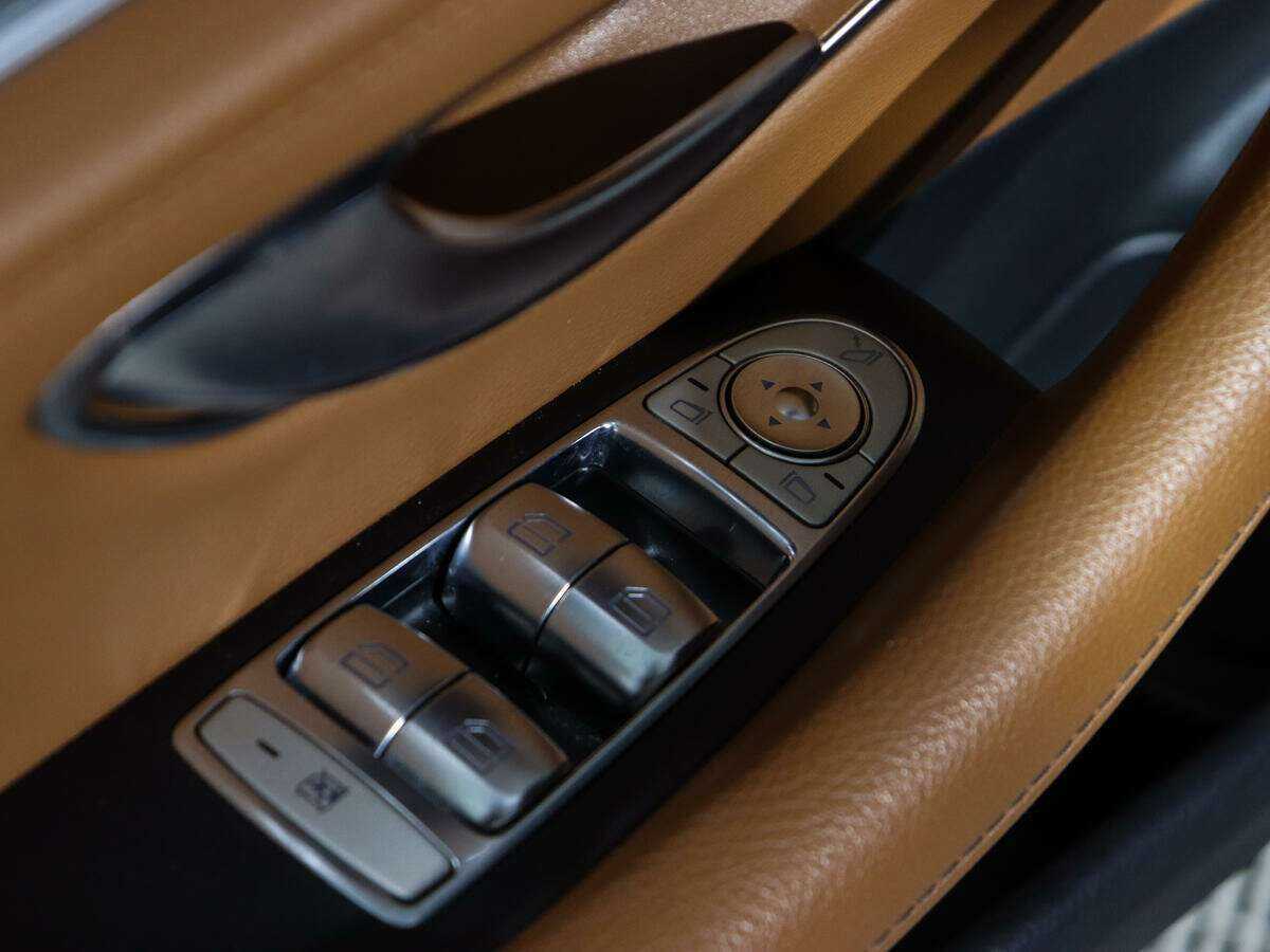 Mercedes-Benz E-Класс с пробегом — 2019 год. Фото: #17