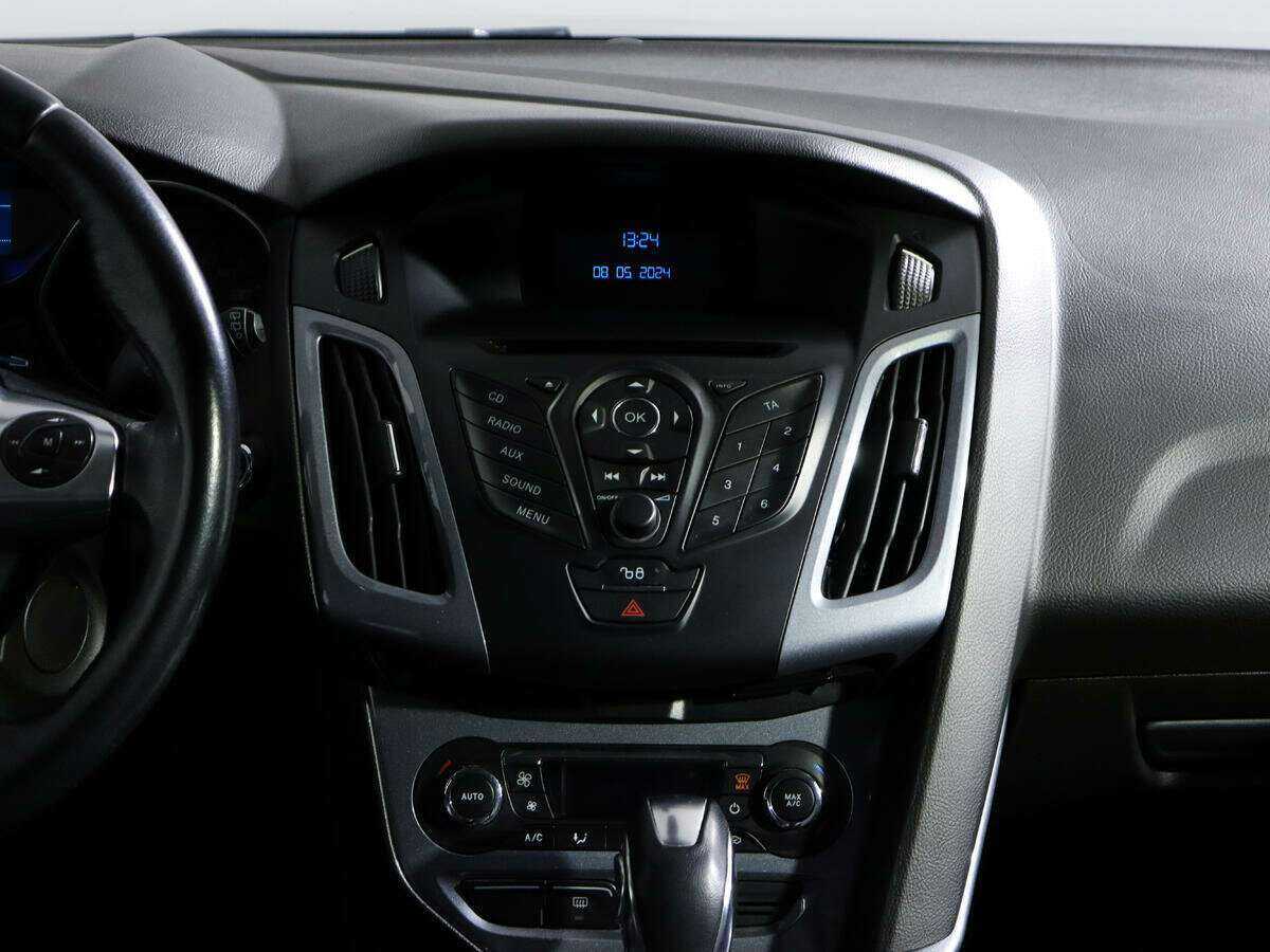 Ford Focus с пробегом — 2012 год. Фото: #12