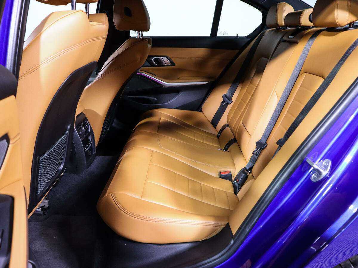 BMW 3 серии с пробегом — 2020 год. Фото: #7