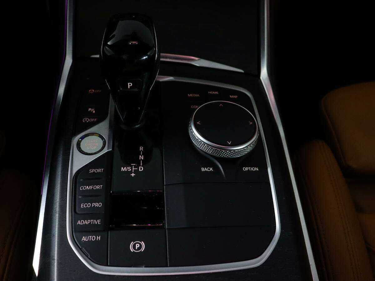 BMW 3 серии с пробегом — 2020 год. Фото: #22