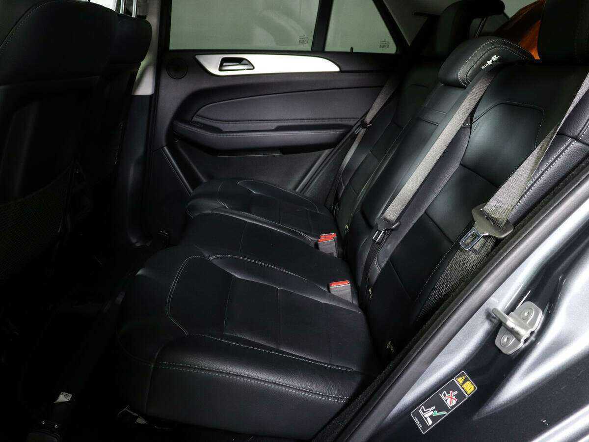 Mercedes-Benz GLE с пробегом — 2016 год. Фото: #9