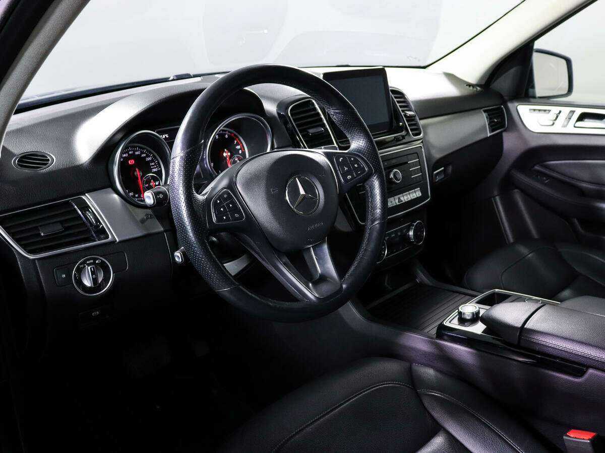 Mercedes-Benz GLE с пробегом — 2016 год. Фото: #13