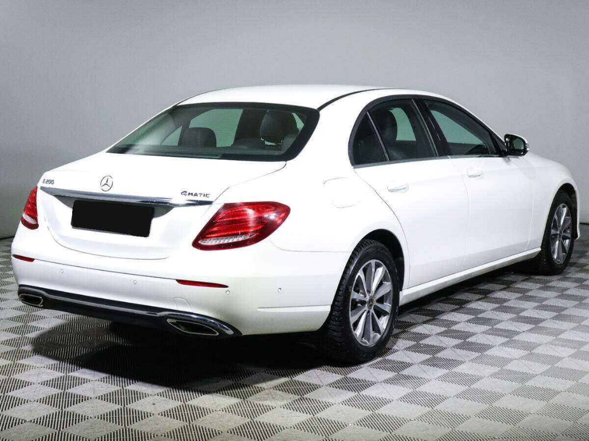 Mercedes-Benz E-Класс с пробегом — 2018 год. Фото: #3