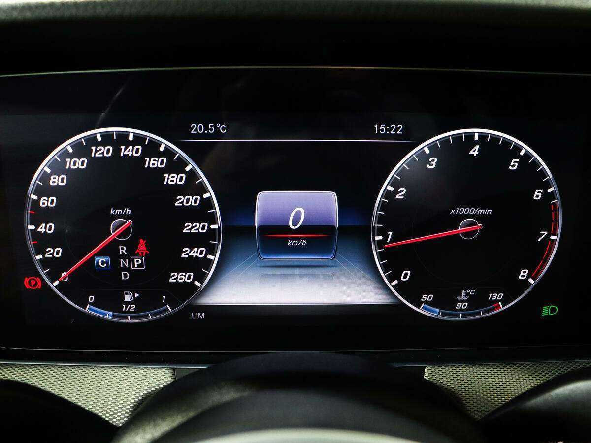 Mercedes-Benz E-Класс с пробегом — 2018 год. Фото: #8