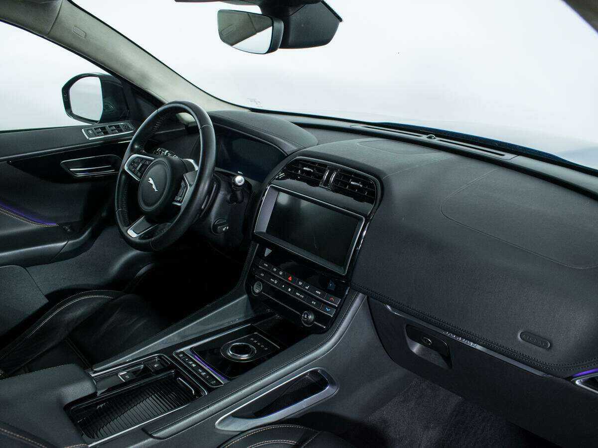 Jaguar F-Pace с пробегом — 2018 год. Фото: #6