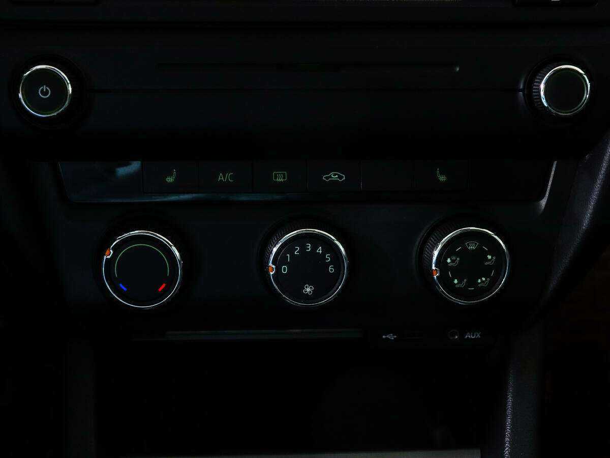 Skoda Octavia с пробегом — 2013 год. Фото: #12