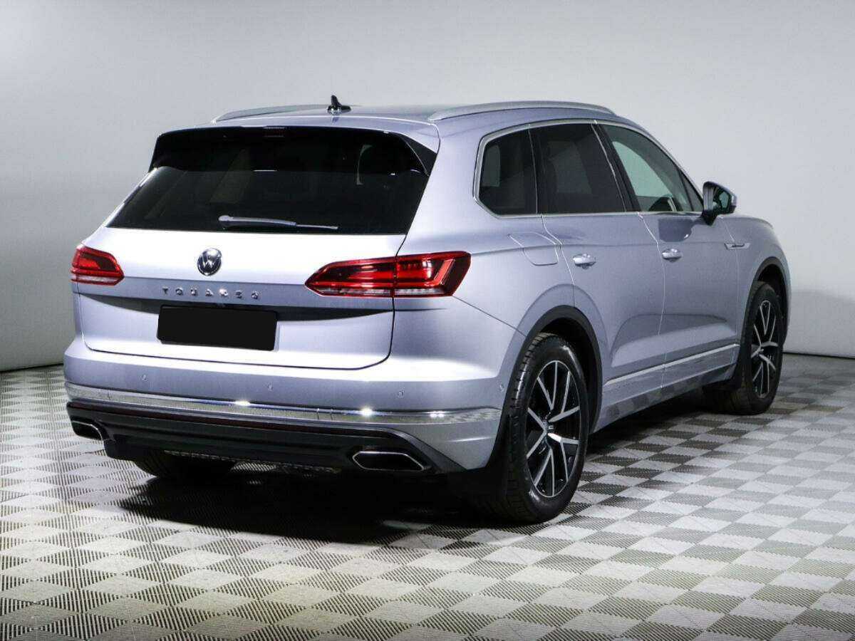 Volkswagen Touareg с пробегом — 2018 год. Фото: #3