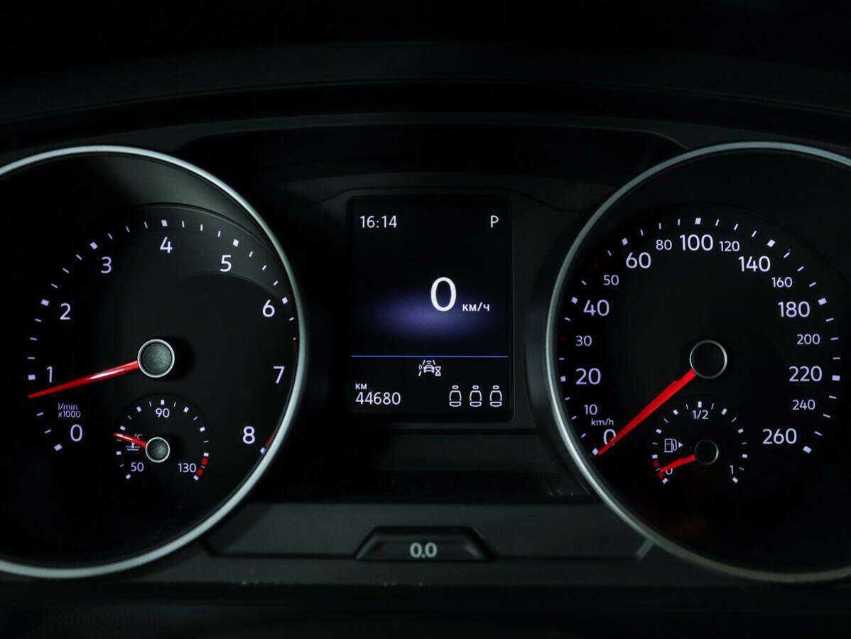 Volkswagen Tiguan с пробегом — 2020 год. Фото: #8