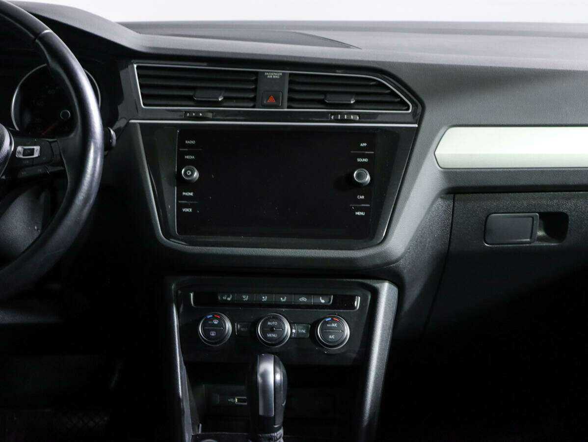 Volkswagen Tiguan с пробегом — 2020 год. Фото: #10