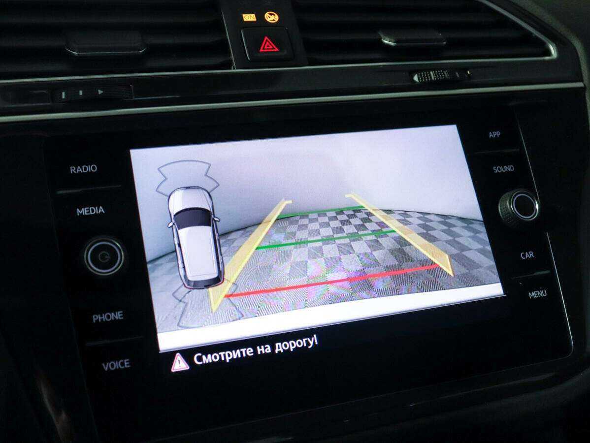 Volkswagen Tiguan с пробегом — 2020 год. Фото: #12