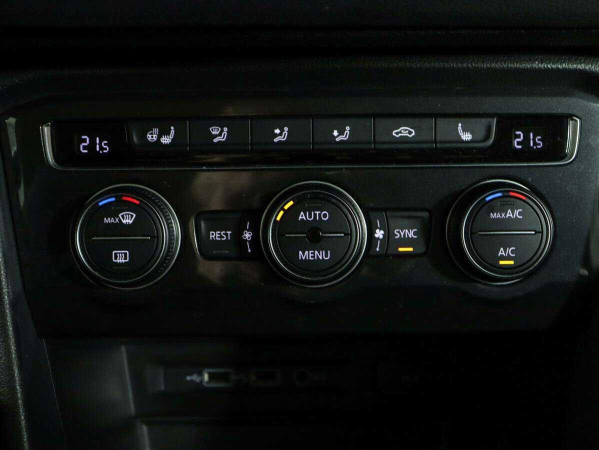 Volkswagen Tiguan с пробегом — 2020 год. Фото: #17