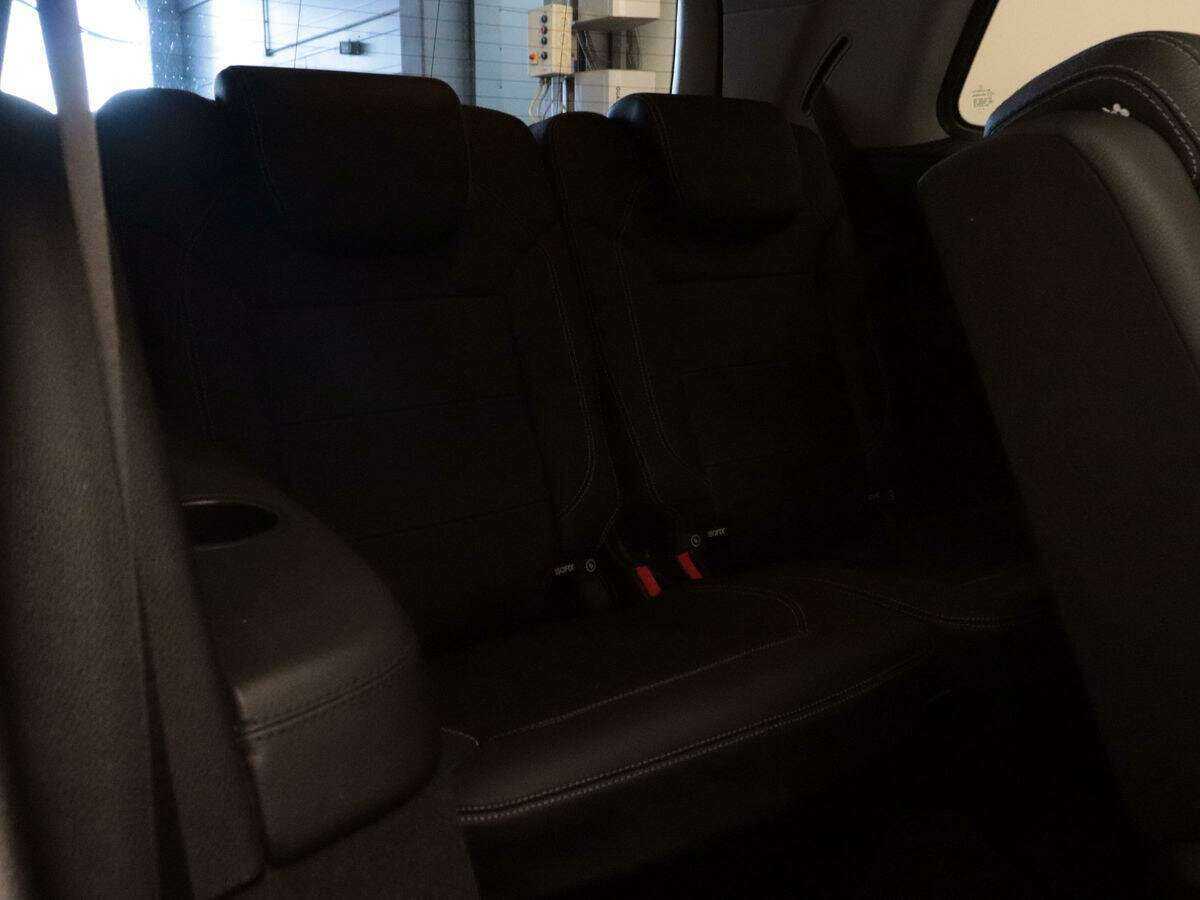 Mercedes-Benz GL-Класс с пробегом — 2014 год. Фото: #9