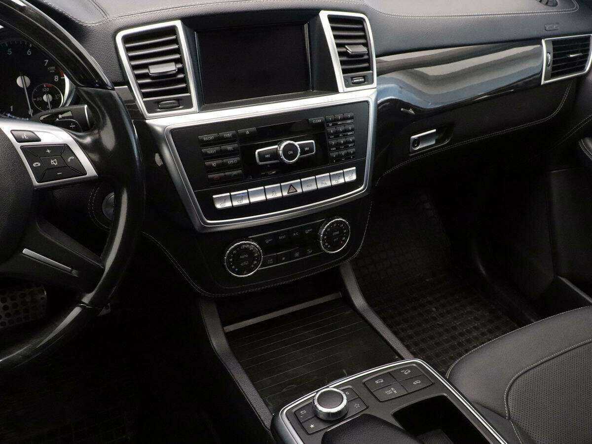 Mercedes-Benz GL-Класс с пробегом — 2014 год. Фото: #18