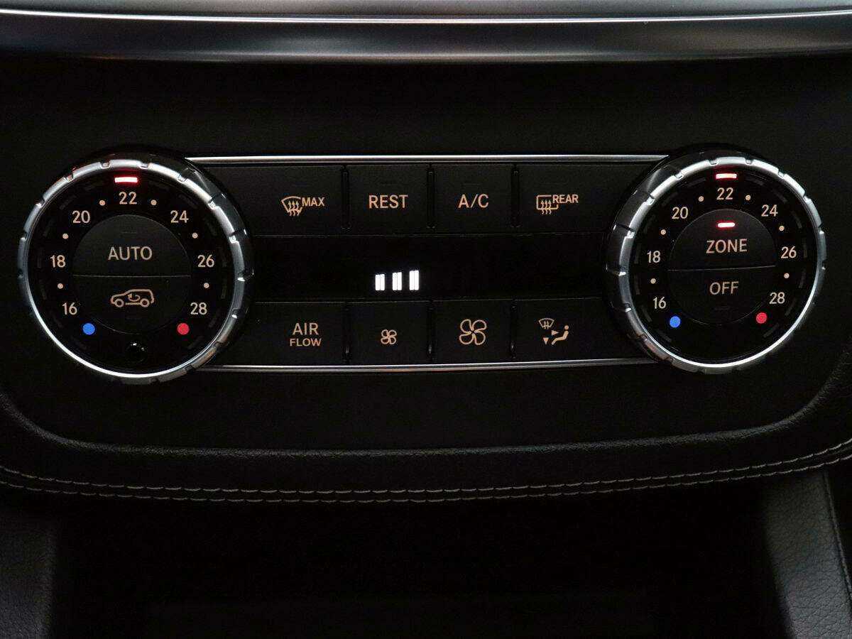 Mercedes-Benz GL-Класс с пробегом — 2014 год. Фото: #22