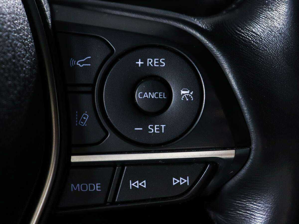 Toyota Camry с пробегом — 2019 год. Фото: #18