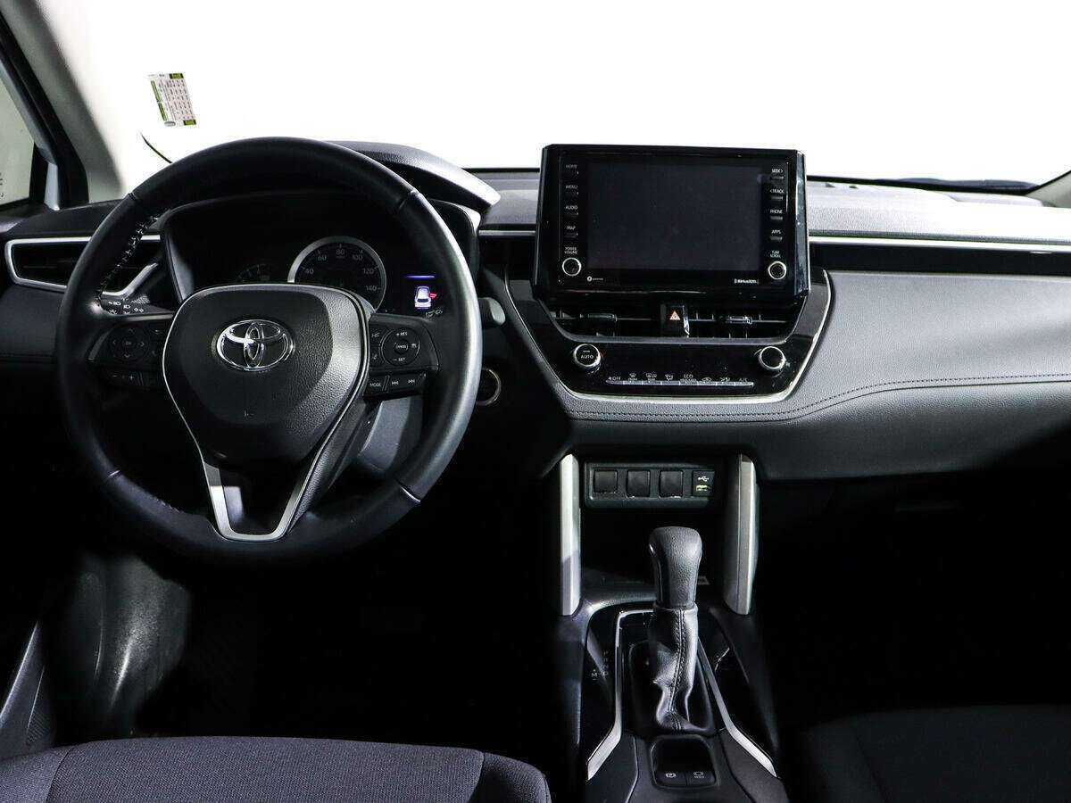 Toyota Corolla Cross с пробегом — 2022 год. Фото: #9