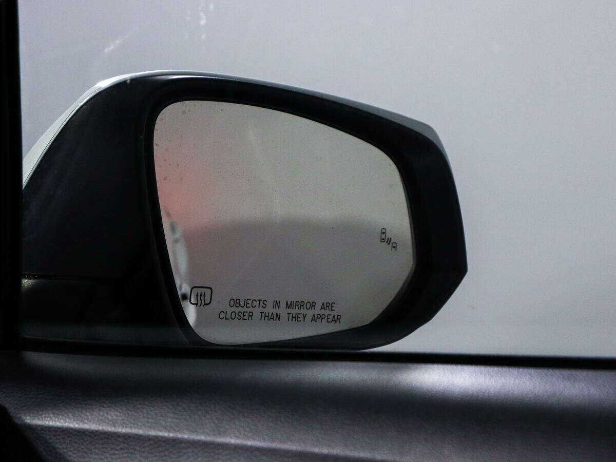 Toyota Corolla Cross с пробегом — 2022 год. Фото: #15