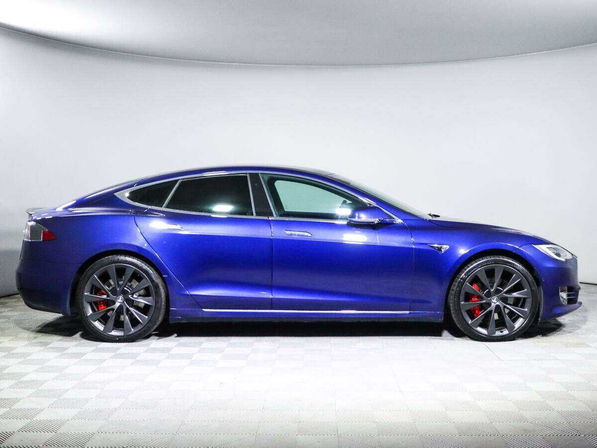 Tesla Model S с пробегом — 2021 год. Фото: #3